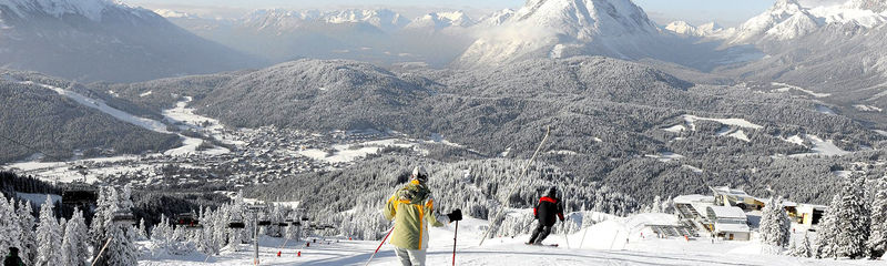 Skifahren und Snowboarden